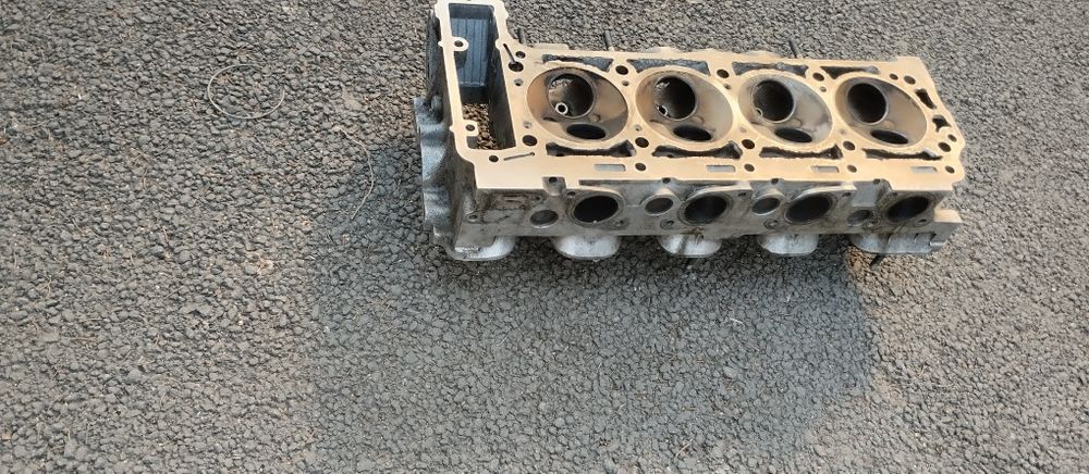 Головка блока цилиндров102 мотор
