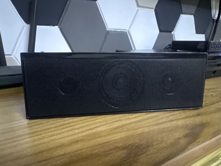 Колонки и проигрыватель для телевизора