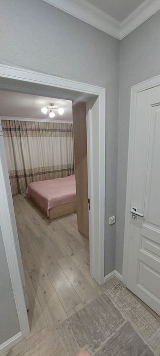 Продам 4-х ком квартиру. Левый берег район Ханшатыр.