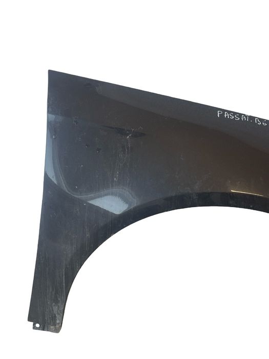 Aripa Dreapta Fata Cu Defect Volkswagen Passat B6 2005 - 2010