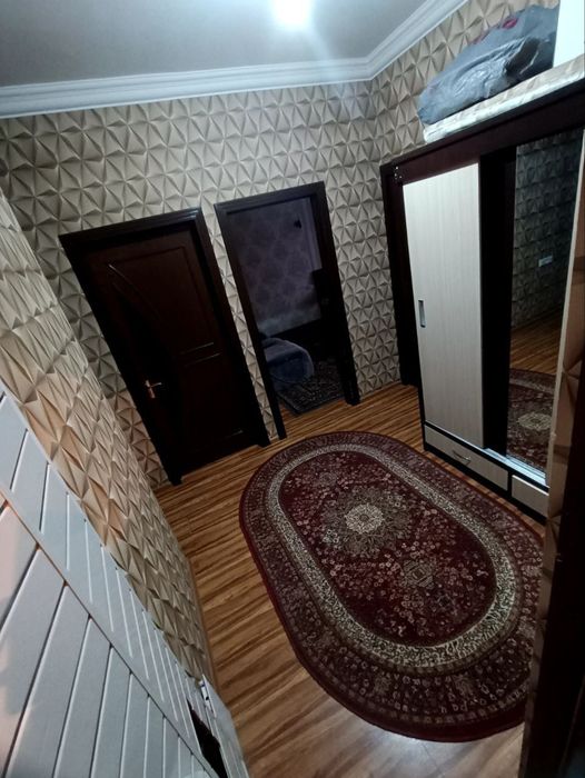 Тинчлик метро Версал Туйхона 2/5/5 60м²Арендага берилади