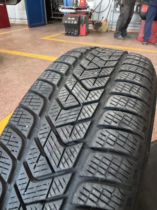 Anvelope iarna Pirelli SCORPION WINTER 215/65 R17