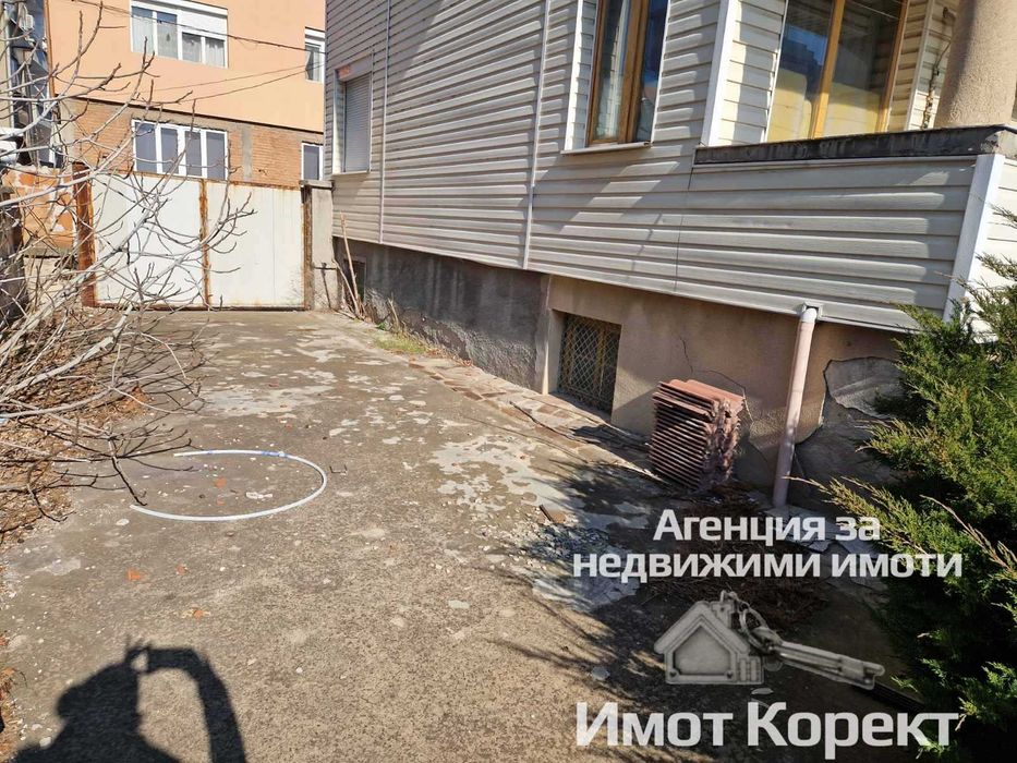 Продава се Къща в Асеновград - 230 кв.м за 957 €/кв.м - Снимка #14