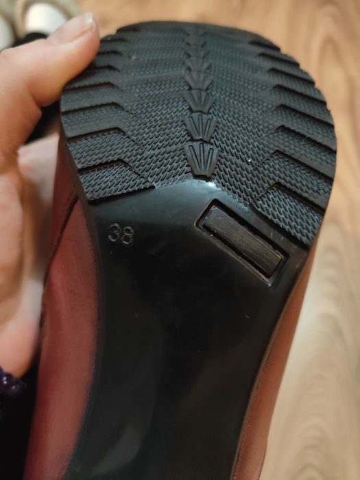 Botine/ghete grena/bordo piele naturala