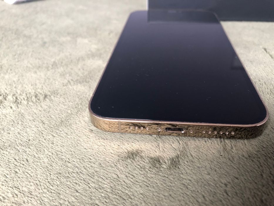 Iphone 12 Pro Max от Telenor