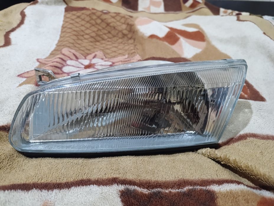 Фара на Тойота Камри 20