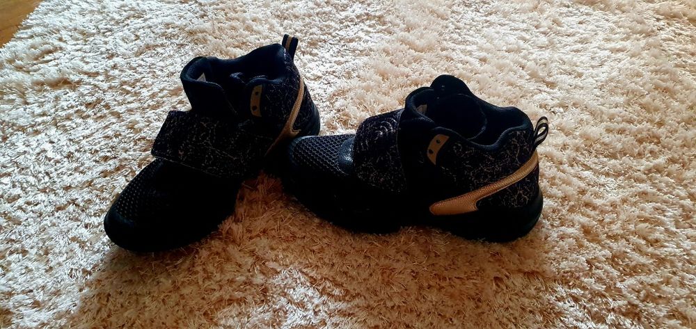 Skechers  Fila damă