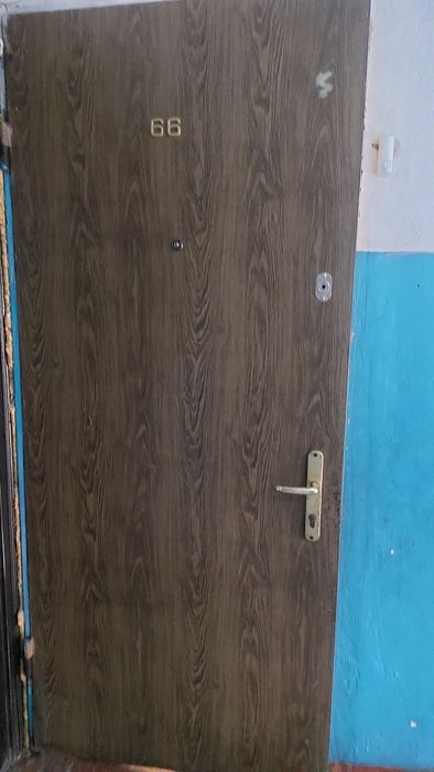 Хорошая входная дверь