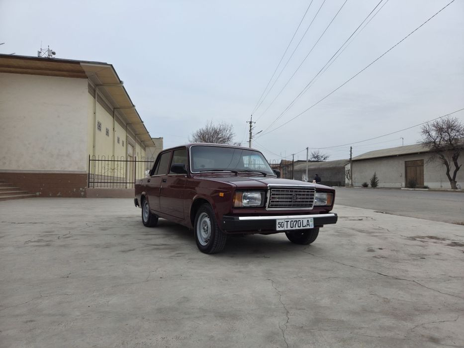 Lada 2107 Sotiladi