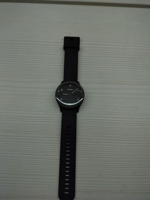 Часы Garmin vívomove Sport