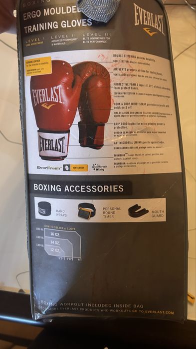 Боксови ръкавици Everlast 10oz