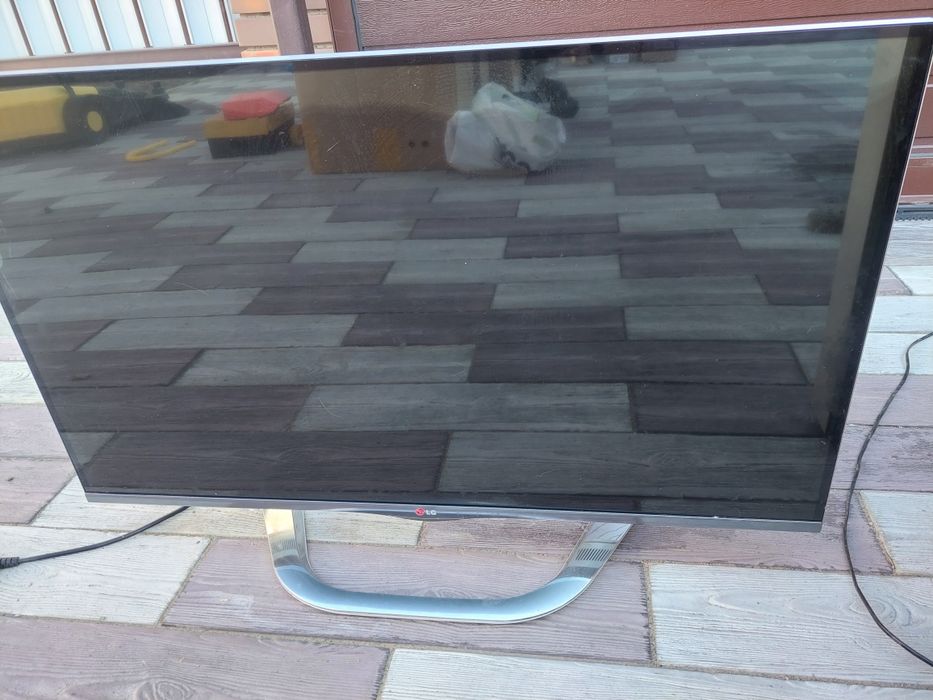 Продам телевизор