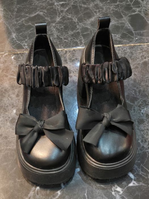 Женские туфли с бантиками в стиле Мэри Джейн