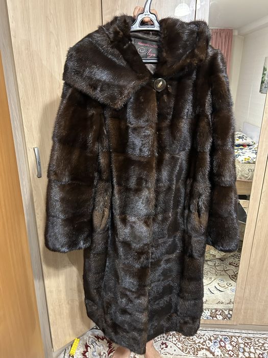 Продам норковую шубу