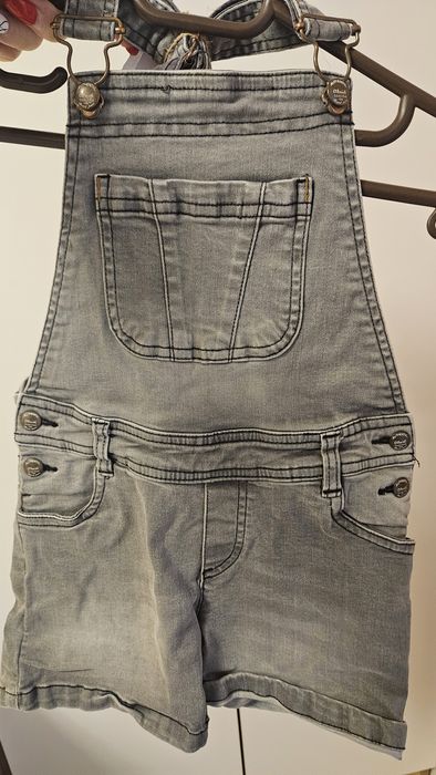 Коледна рокля,гащеризони и екип за момиче