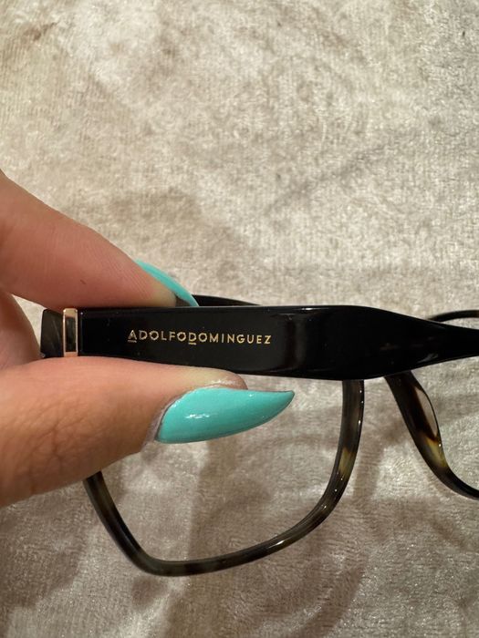 Нови очила, с оригинална рамка на Adolfo Dominguez