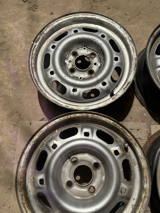 Диск R 14 гольф пассат