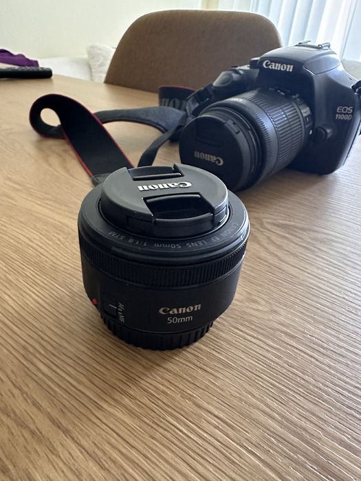 Фотоапарат Canon EOS 1100D