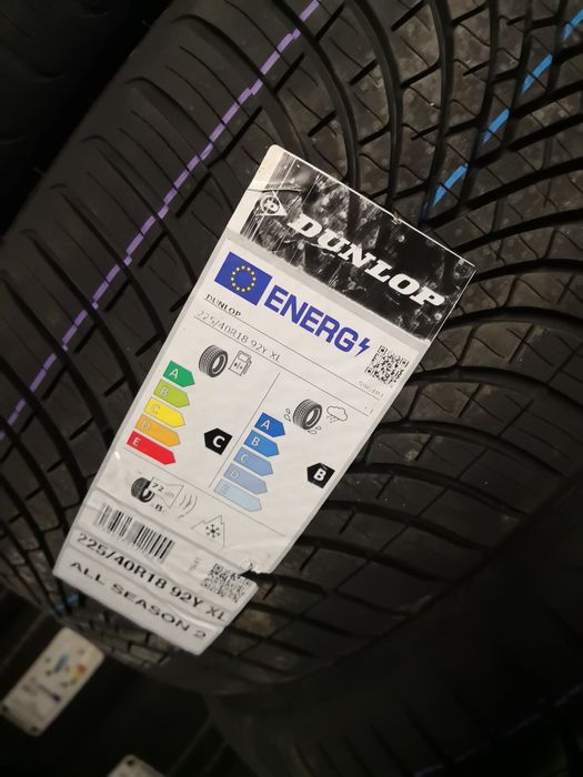 225 40 18 цола гуми нови dunlop dot 26