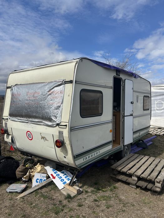 Каравана без документи за стационарно монтиране