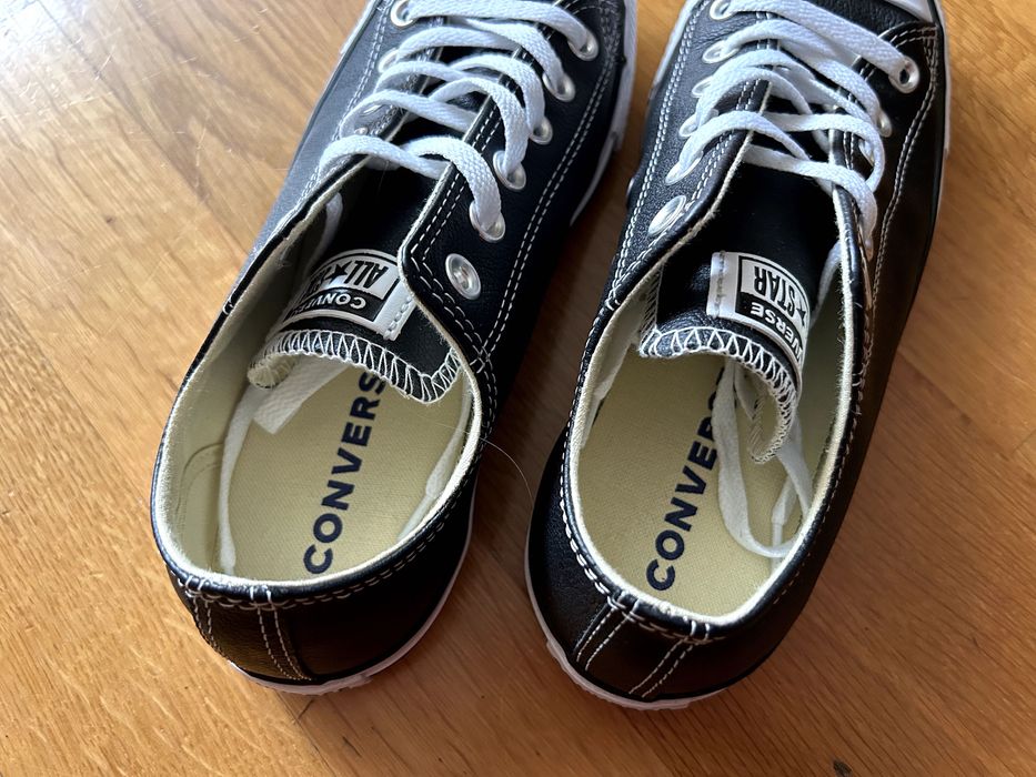 Нови кожени обувки Converse All Star