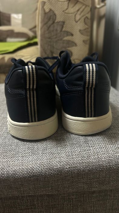 Адидас обувки!!!