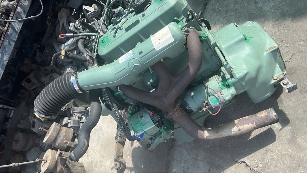 Мерседес D609 D711 D809 двигатель ОМ364 с Европы