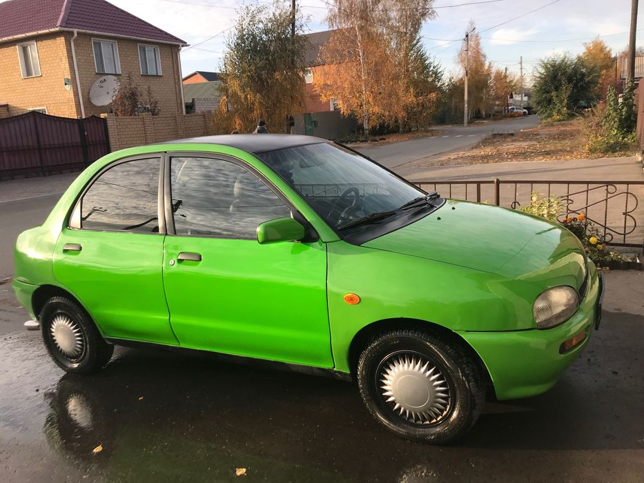 Продам Мазда 121