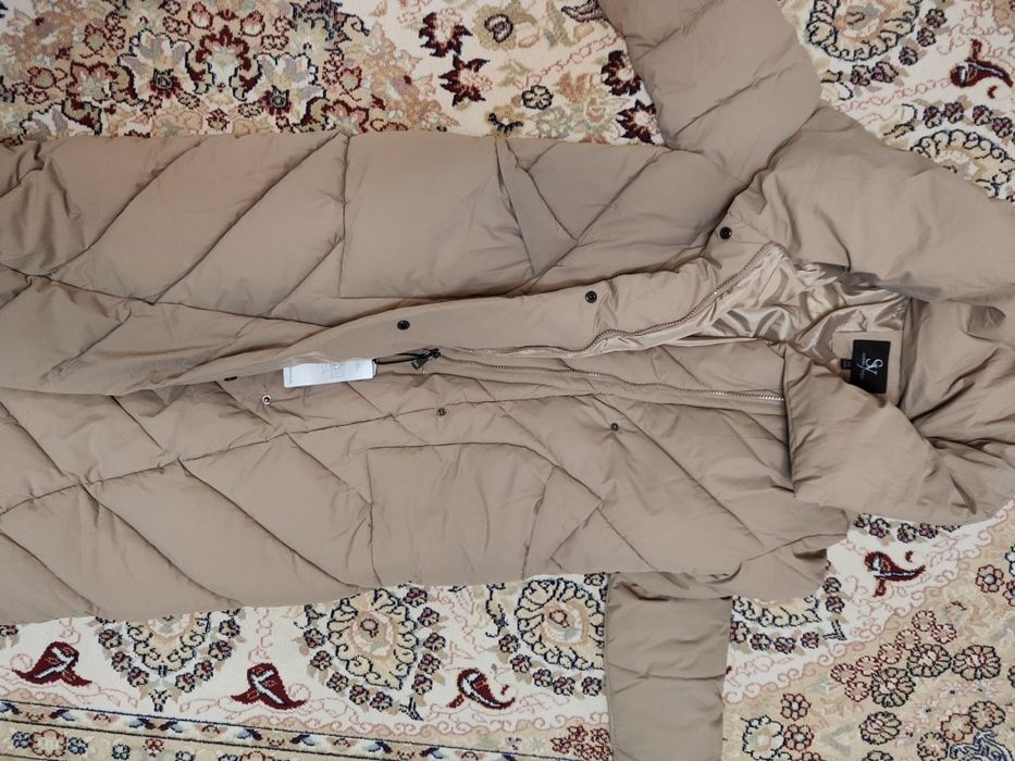 Продам куртку новую,зима