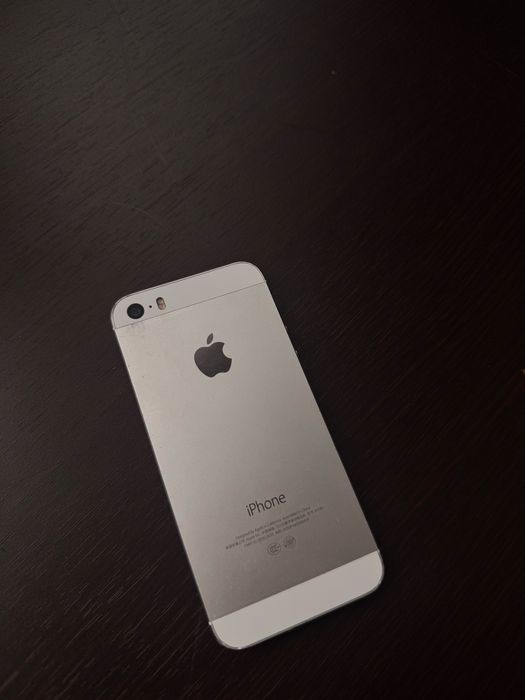 Iphone 5s, в отличном состоянии