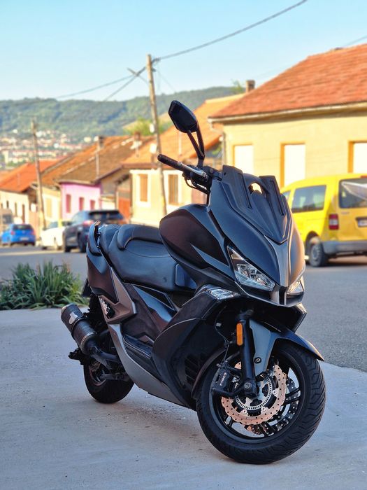 Vand Schimb Scuter  Kymco Xciting S 400cc 2019 Full LED Bluetooth Apps  Sync GPS  Weather etc