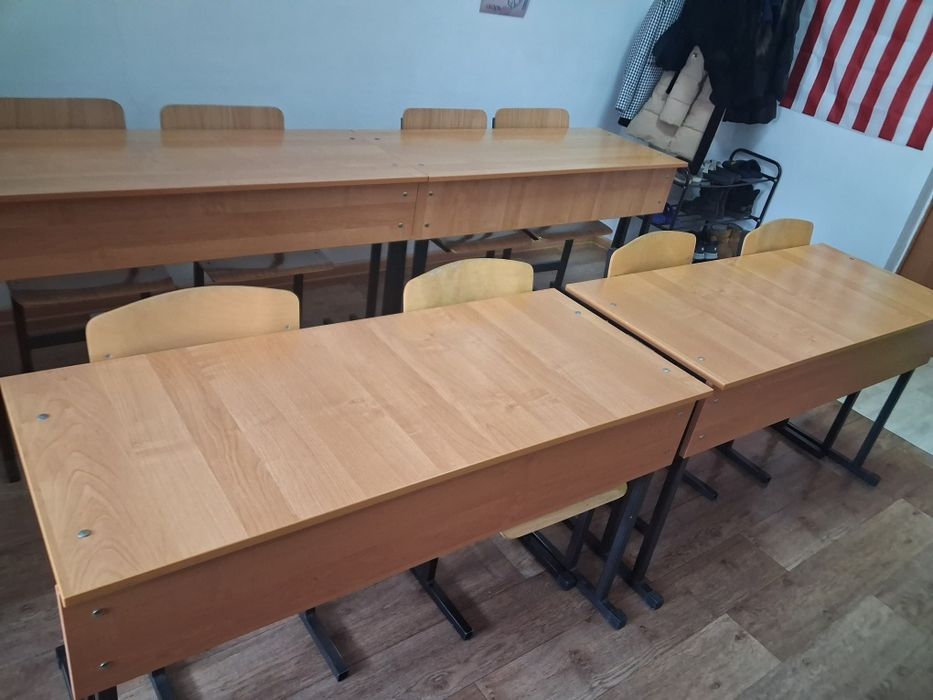 Продам новые парты