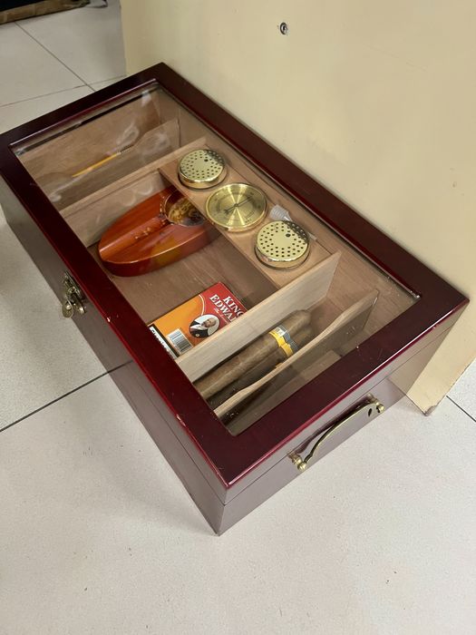 Луксозна дървена кутия за съхранение на пури