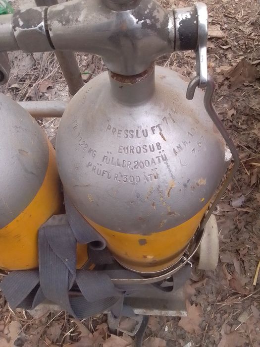 Vând butelie oxigen și regulator oxigen