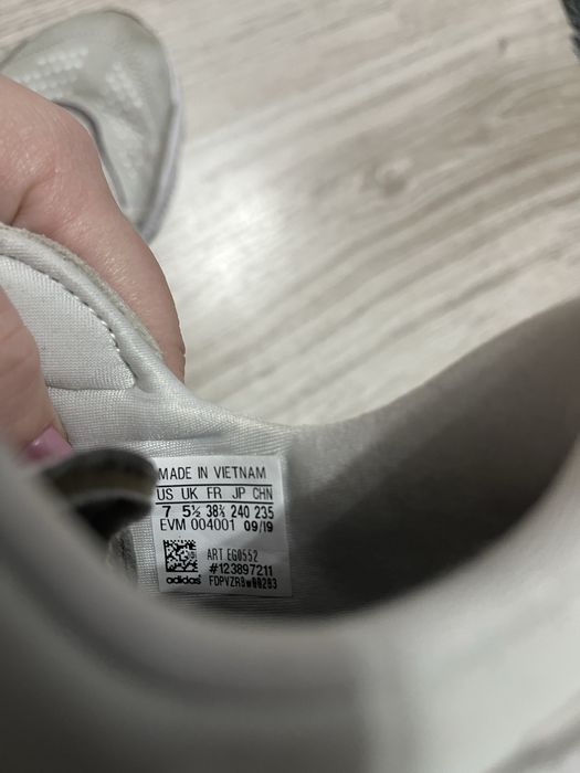 Adidas Ozweego marimea 38