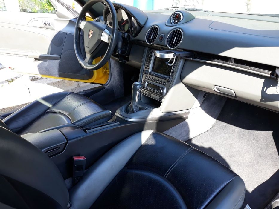 Porsche Boxster 2.7 Cabrio 09/2004 | 235 к.с. | Ръчни | 105 378 км | Гаражна