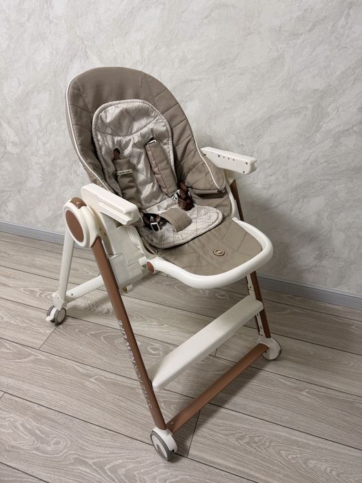 Продам стул для кормления happi baby