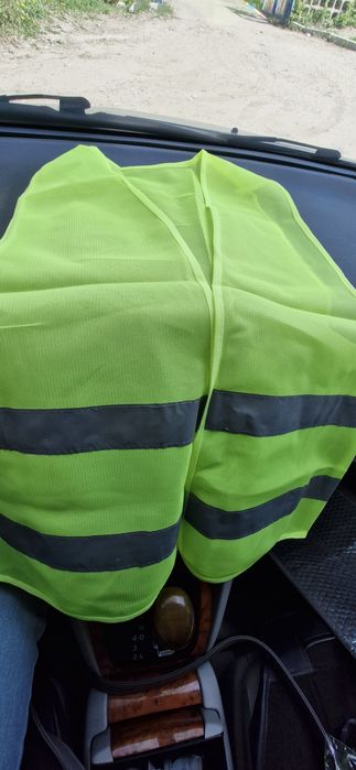 Продам жилет светоотражающий