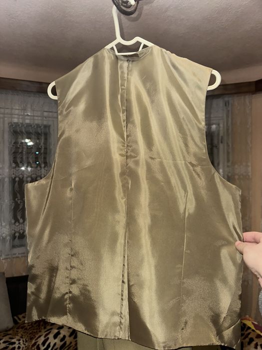 Vand costum marimea XL