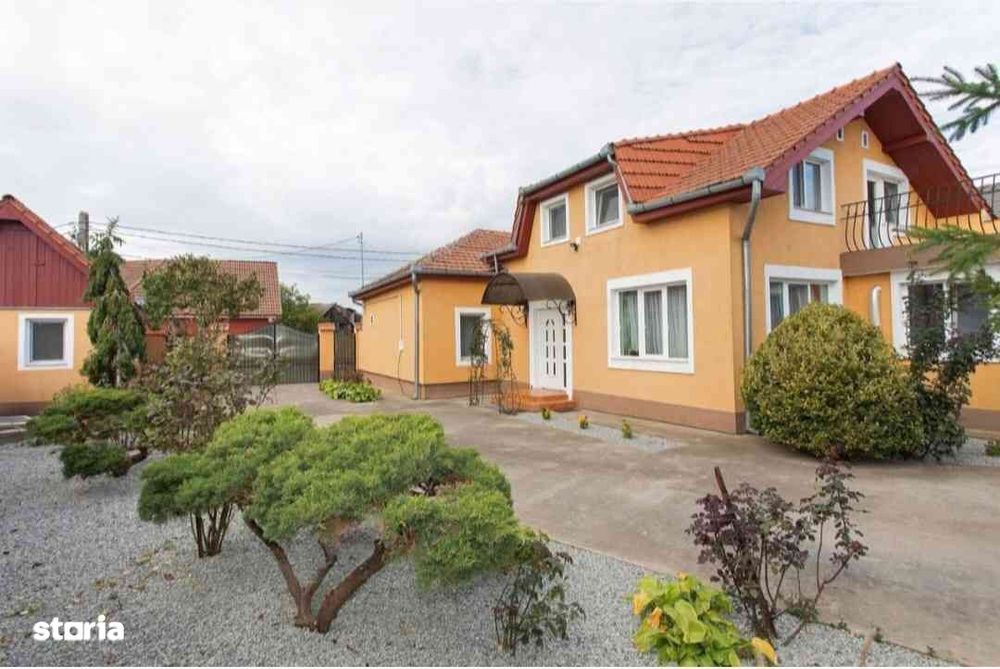 Vilă  Parter+ Mansardă Santandrei mobilată utilată