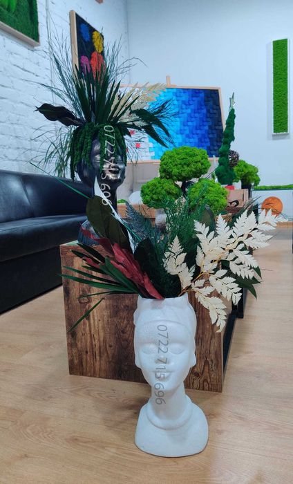 Decoratiune vaza, suport lumanare, silueta femeie - Martisor, 8 Martie