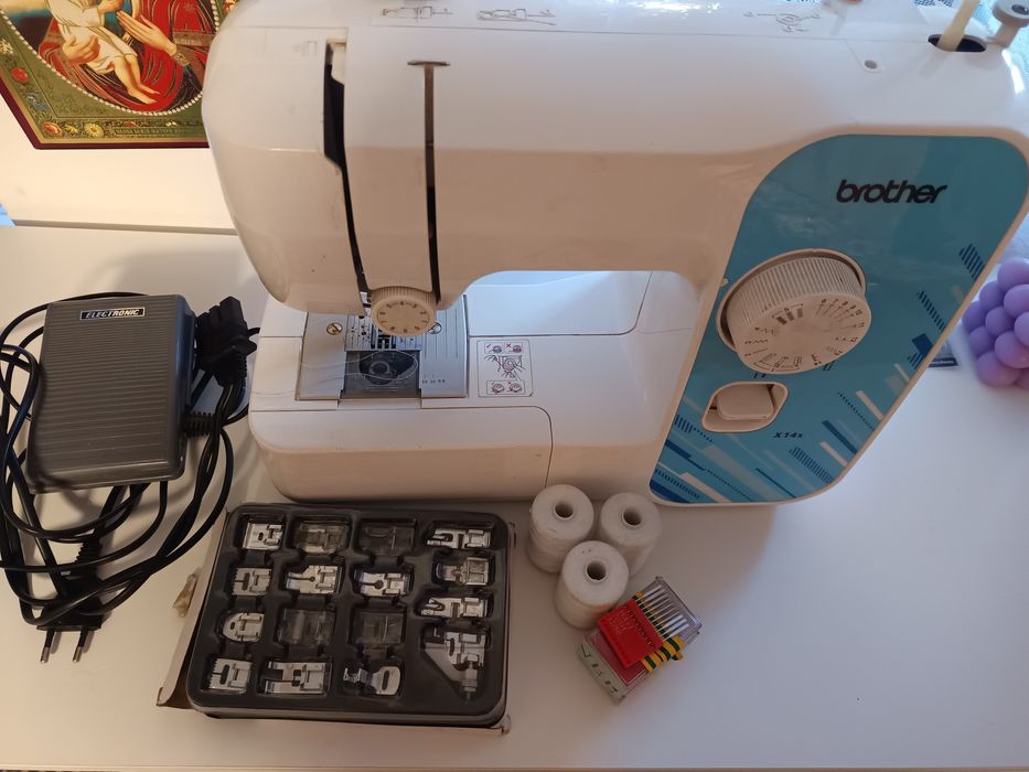 Mașină de cusut Brother