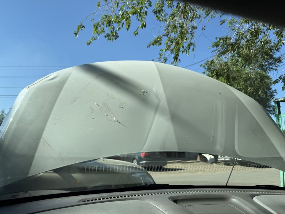 Продам капот Cobalt