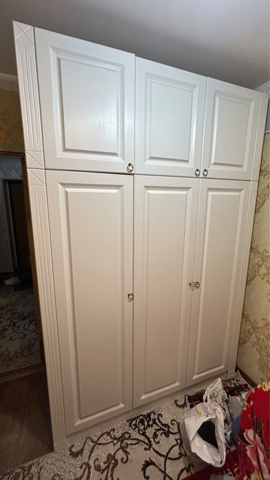 Продам шкаф хороший
