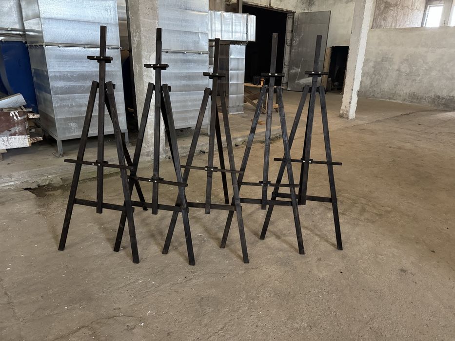 Срочно продам мольберт