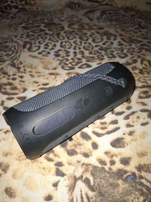 Boxa jbl  esențial 2,, 100 % originala,,