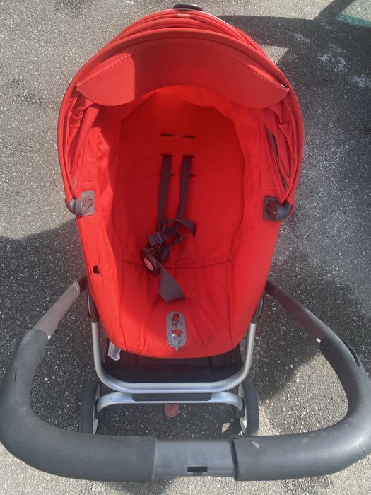 Stokke carucior copil - rosu