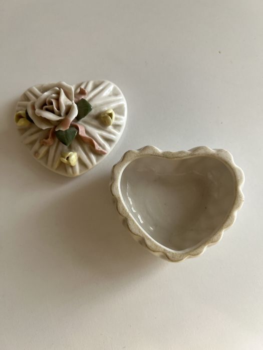 Шкатулка для украшений