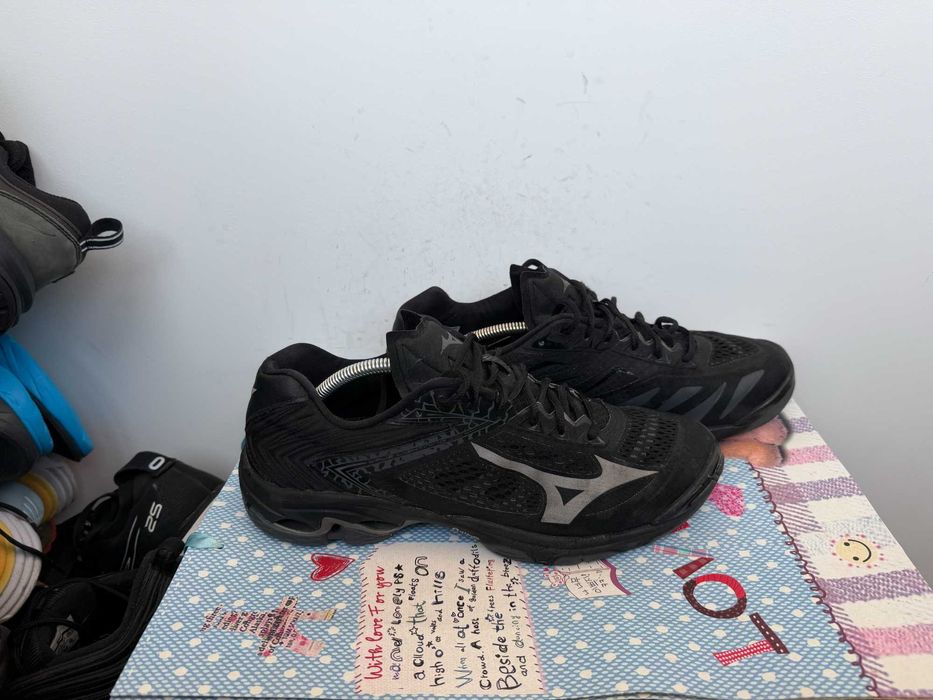 Mizuno Wave Lightning Z5''оригиналнимаратонки 44 номер