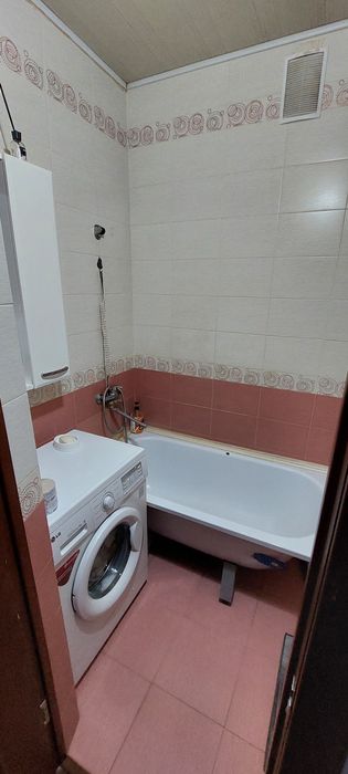 Сдам 1комн студию  посуточная почасам